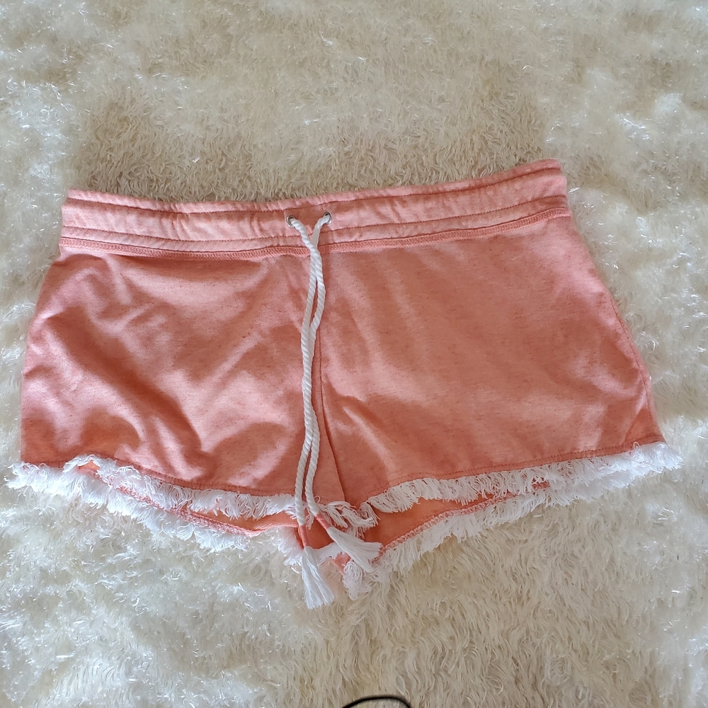 WOMAN'S SHORTS SIZE XL